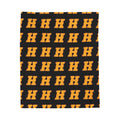 Hartnel H Velveteen Plush Blanket – Cozy Throw for Game Days & Dorm Decor